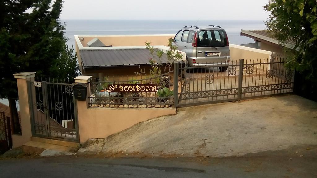 אוטייהא Apartments Bombona מראה חיצוני תמונה